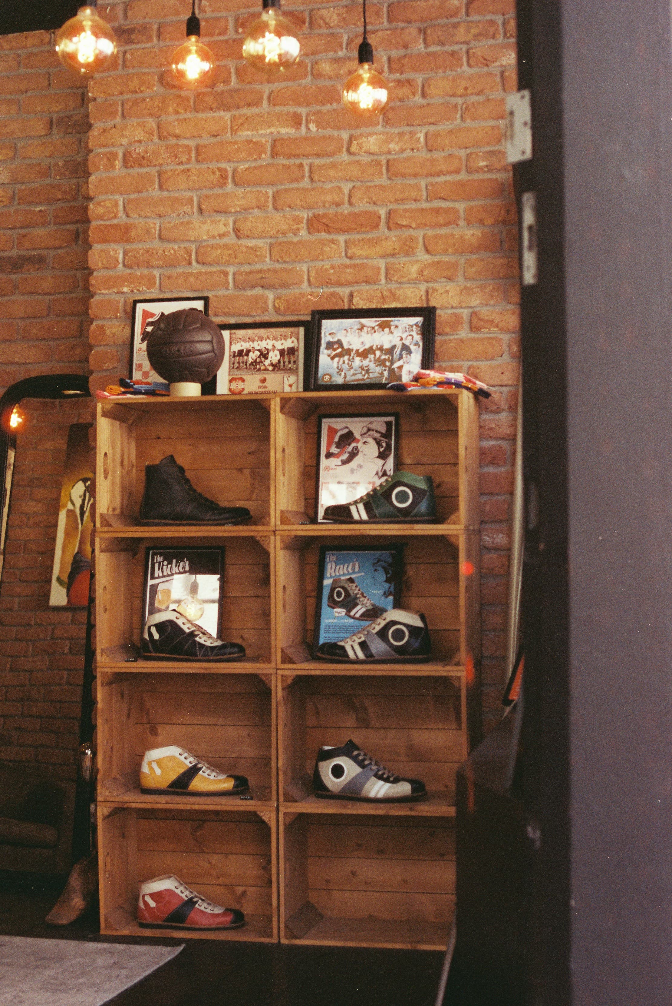Memorabilia & Historical Documents