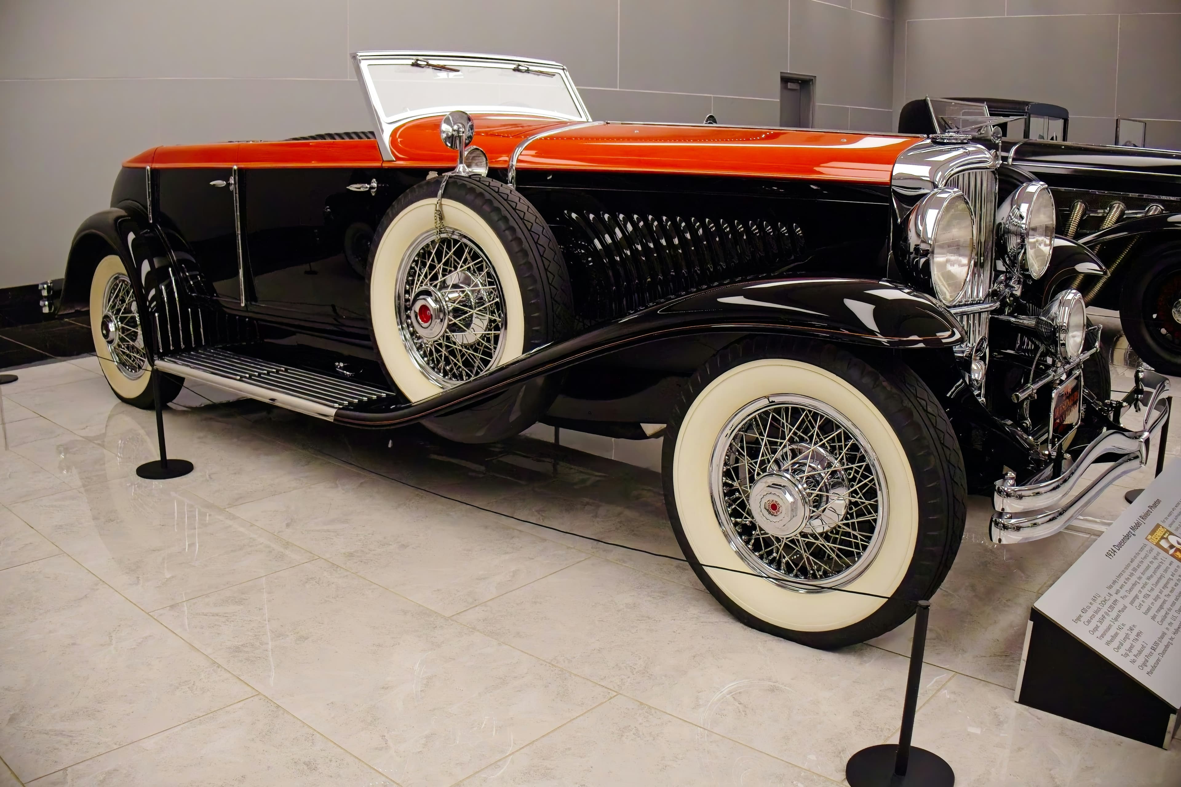 Vintage Auto